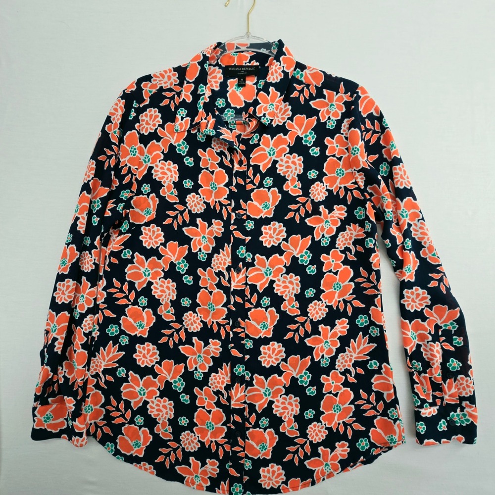 Banana Republic Classic Fit Sz M Fun Print Chiffon Blouse Office Professional